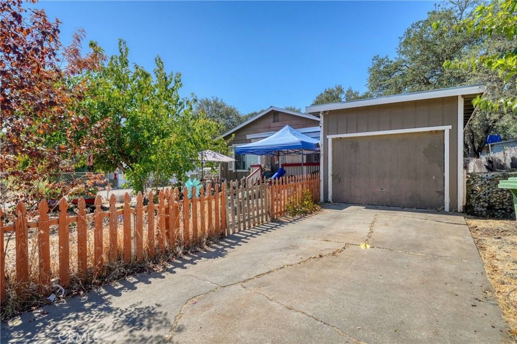 4113 Spruce, Clearlake