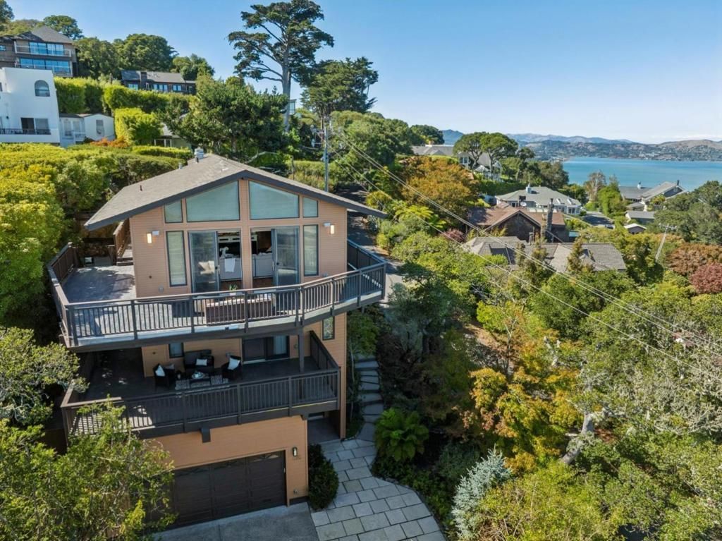 675 Sausalito Boulevard, Sausalito