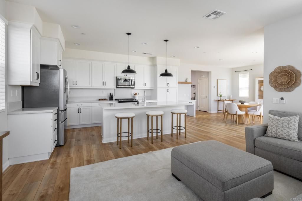 9392 Song Bird Way, Santee