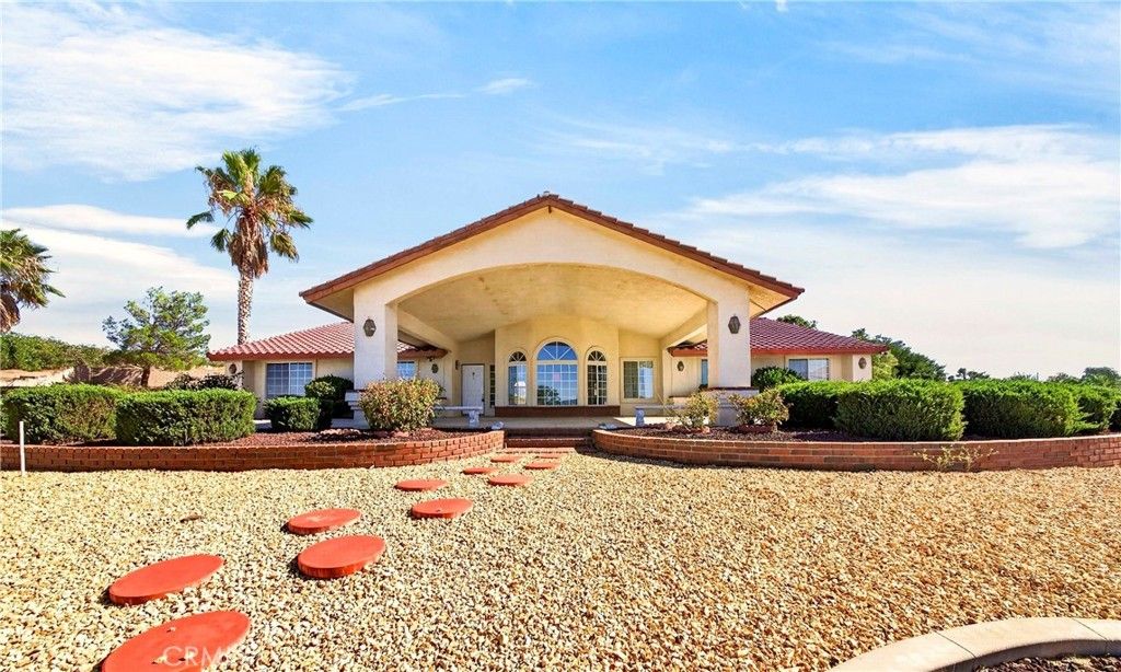 13573 Sunset Drive, Apple Valley