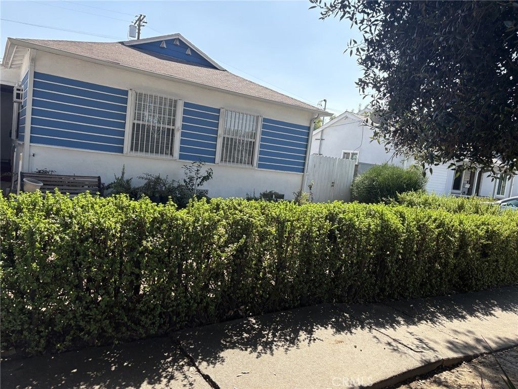8156 Hazeltine, Panorama City