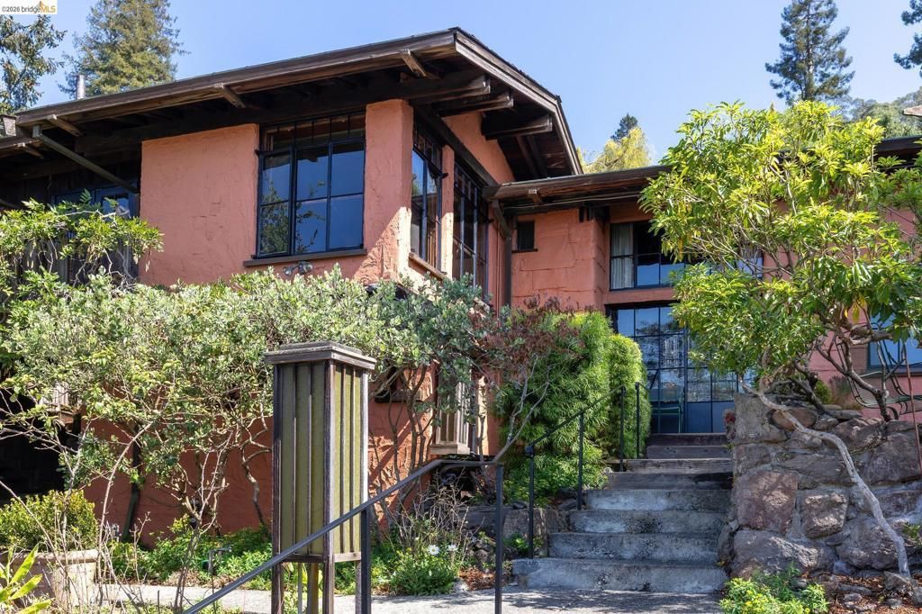 2711 Buena Vista Way, Berkeley