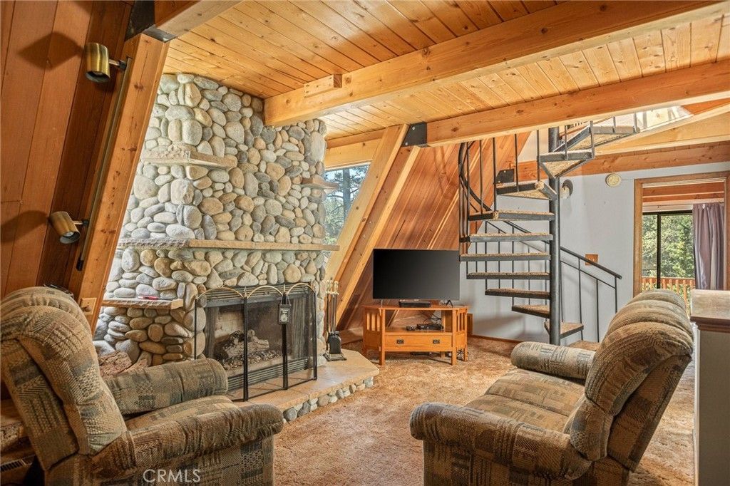 2396 Ridge Drive, Arrowbear