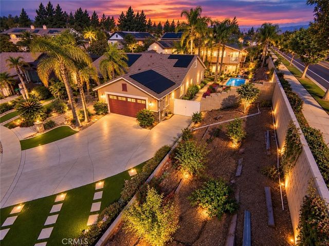 3585 Ambrose, Corona