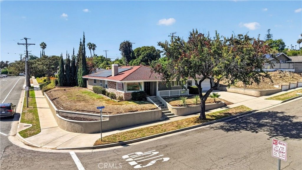 1201 N Lincoln Avenue, Fullerton