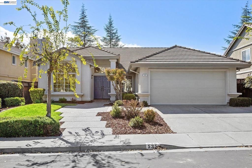 535 Zenith Ridge Rd, Danville