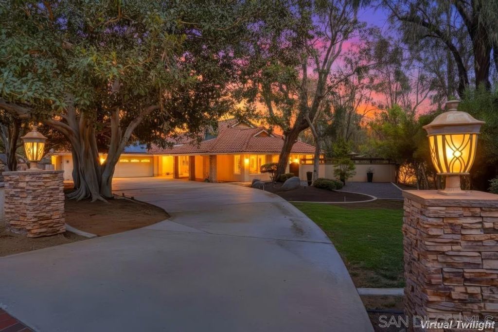 15311 Crestview, Poway