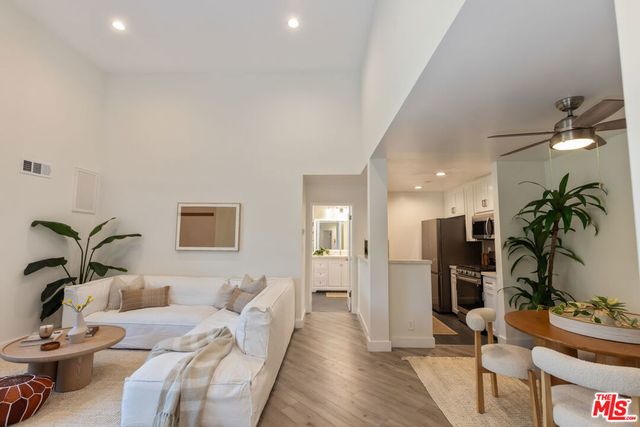 11701 Texas Avenue # 308, Los Angeles