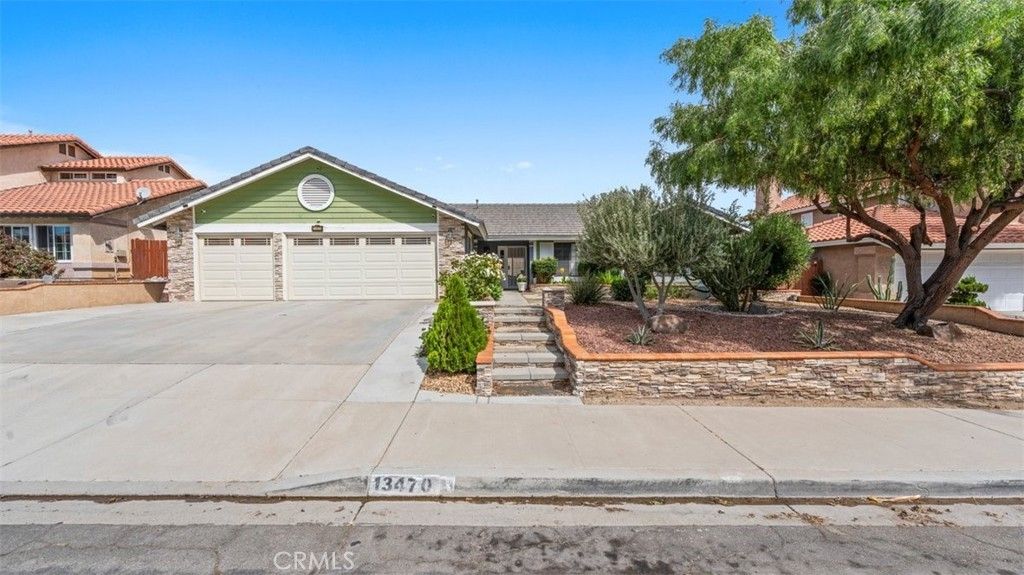 13470 Ironstone Avenue, Victorville