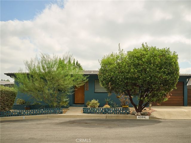 4304 Caledonia, Los Angeles