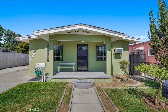 3607 Walnut, Lynwood