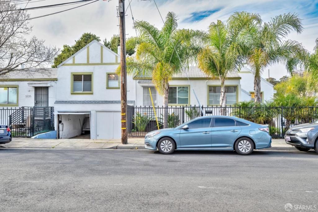 6029 Macarthur Boulevard, Oakland