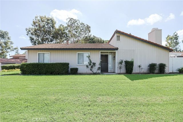 1078 Border, Corona