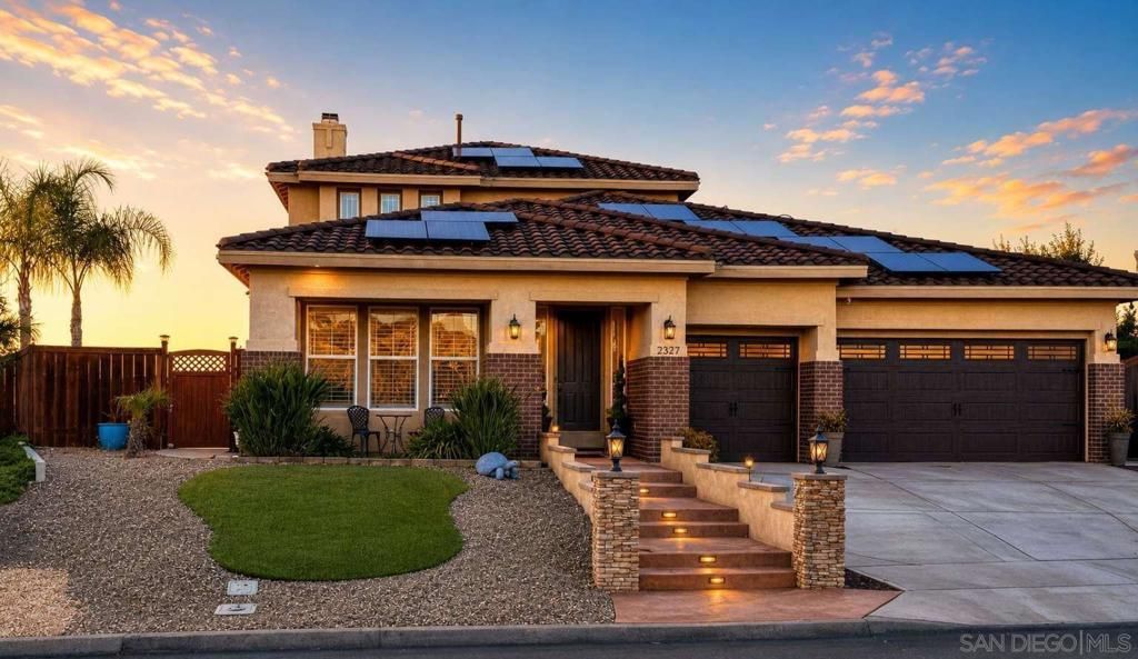 2327 Clearcrest Ln, Fallbrook