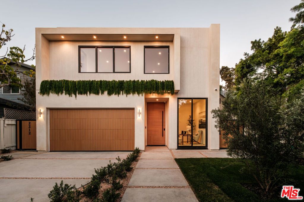 2214 Glyndon Avenue, Venice