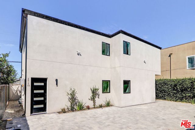 2813 1/2 12th Ave, Los Angeles