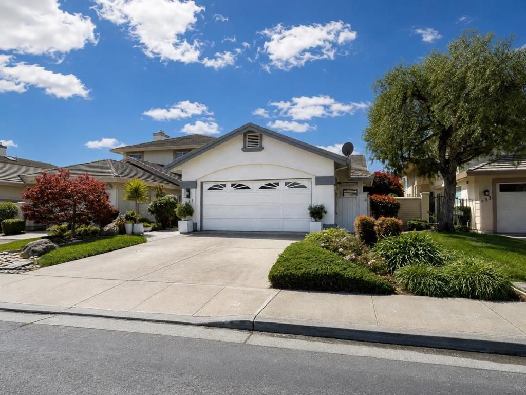 231 Montclair Lane, Salinas