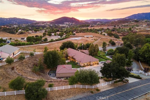 39985 Calle De Suenos, Murrieta