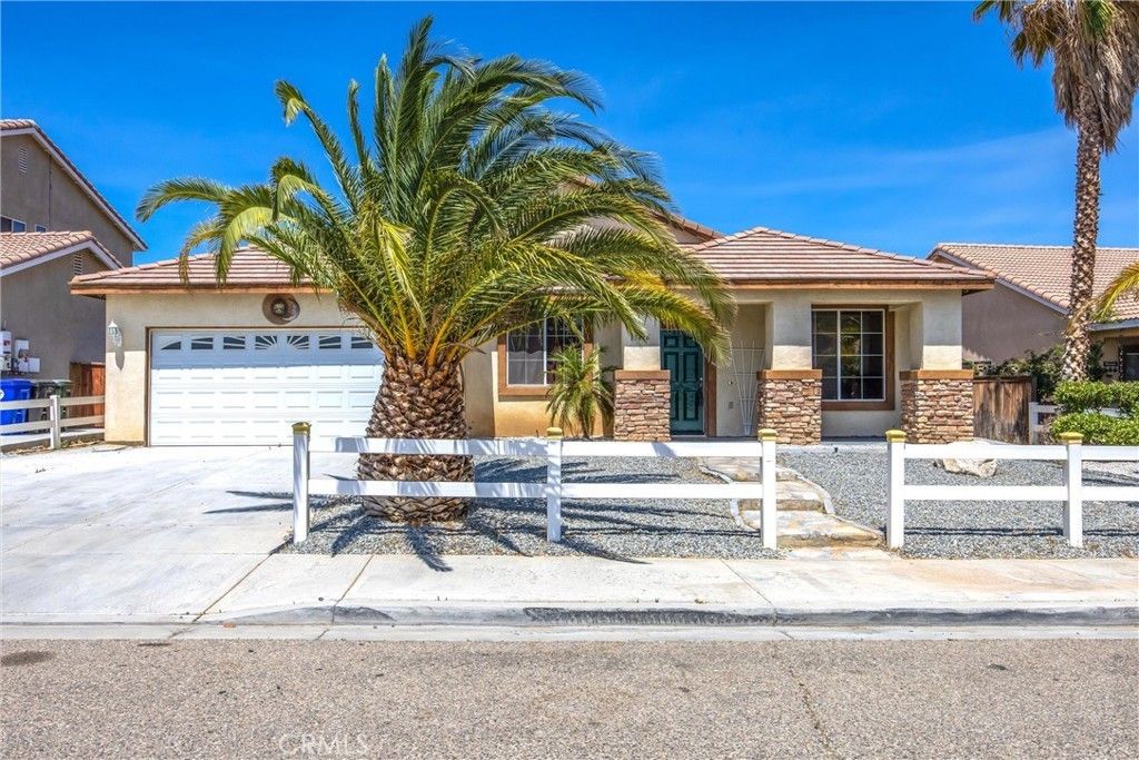 13616 Dellwood Street, Victorville