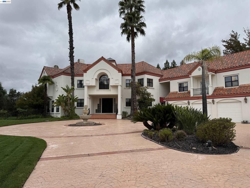 4495 Deer Ridge Road, Danville