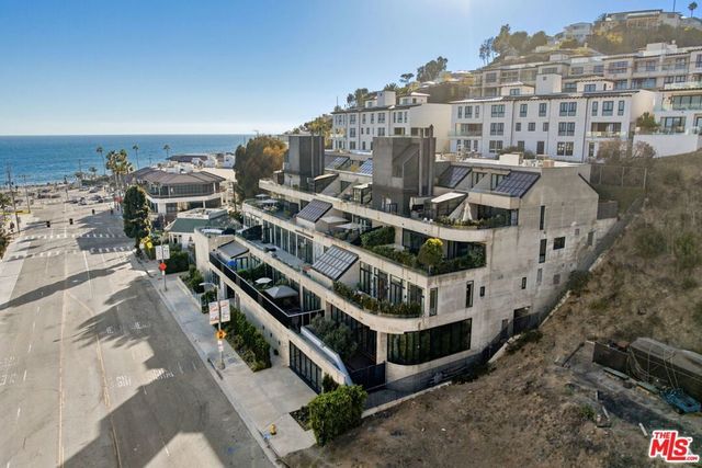 17351 W Sunset Boulevard # 3c, Pacific Palisades