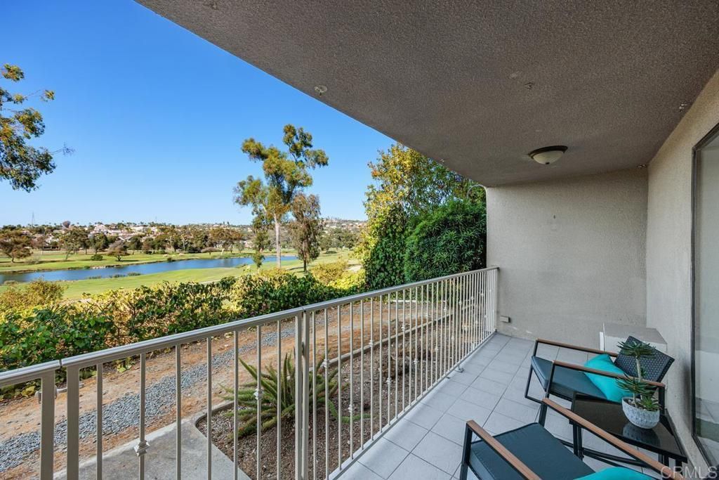 2348 La Costa Avenue # 216, Carlsbad