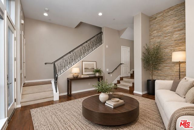 5412 W 149th Place # 4, Hawthorne