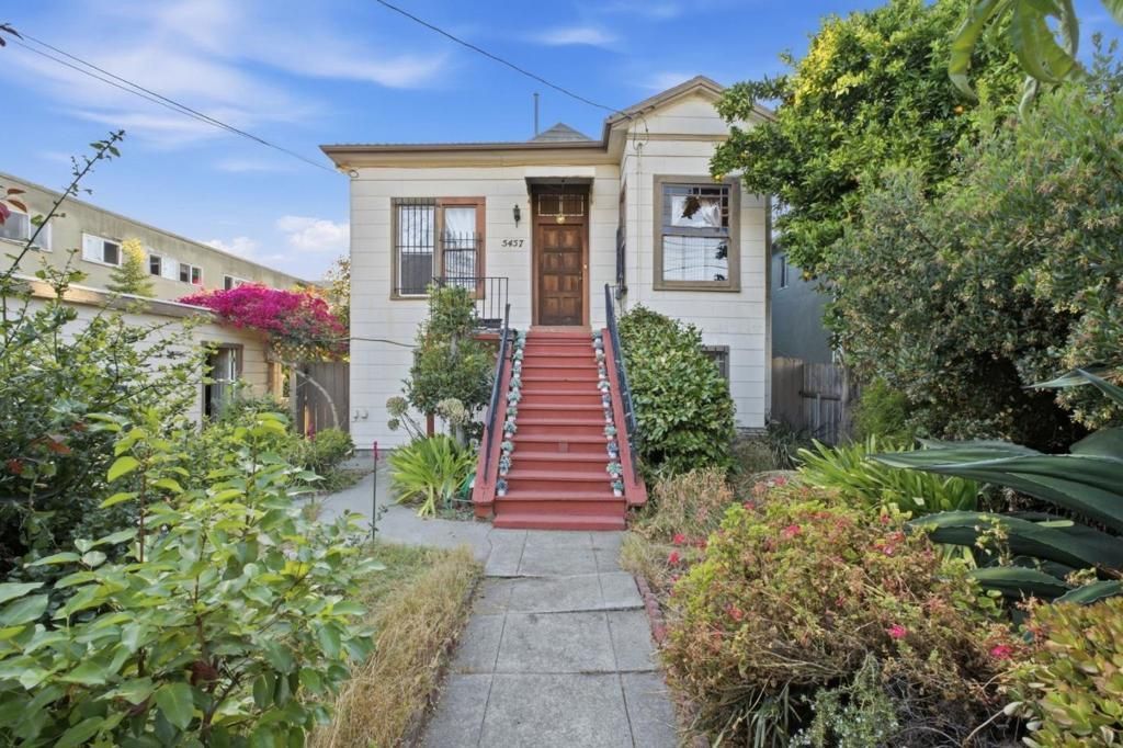 5457 Vicente Way, Oakland