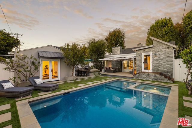 7715 Henefer Avenue, Los Angeles