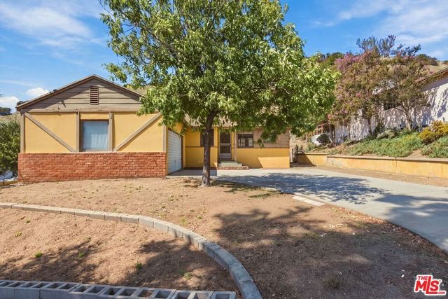 8501 Petaluma Drive, Los Angeles
