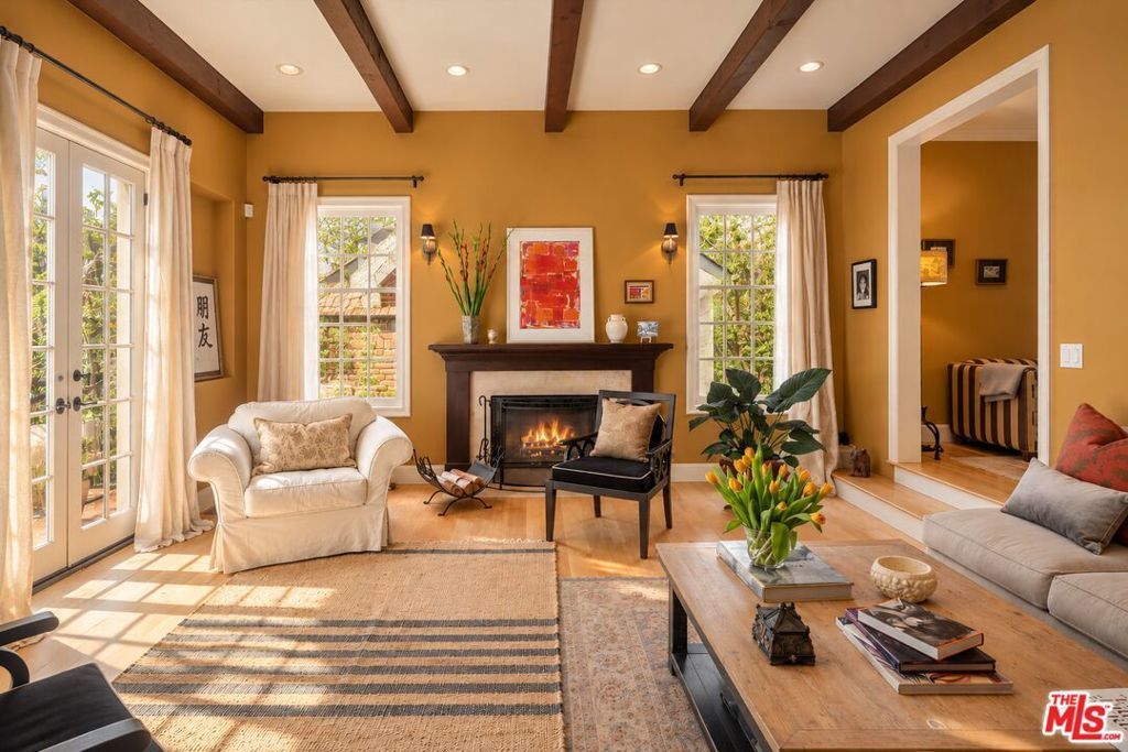 9835 Portola Drive, Los Angeles