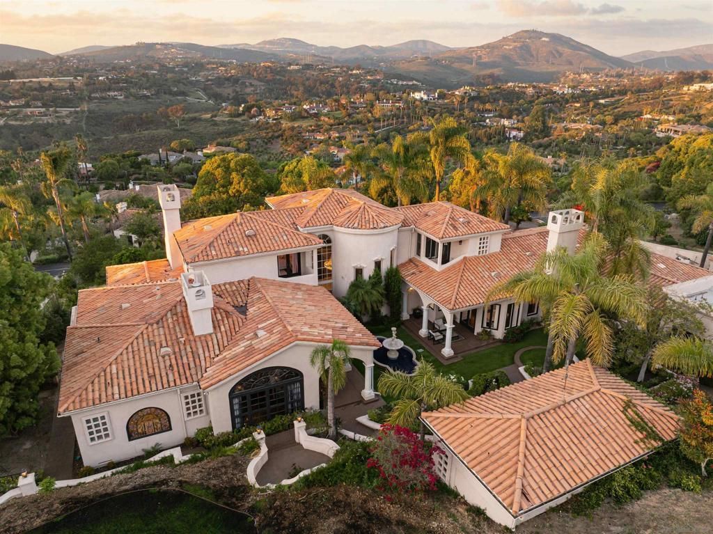 18136 Via Ascenso, Rancho Santa Fe