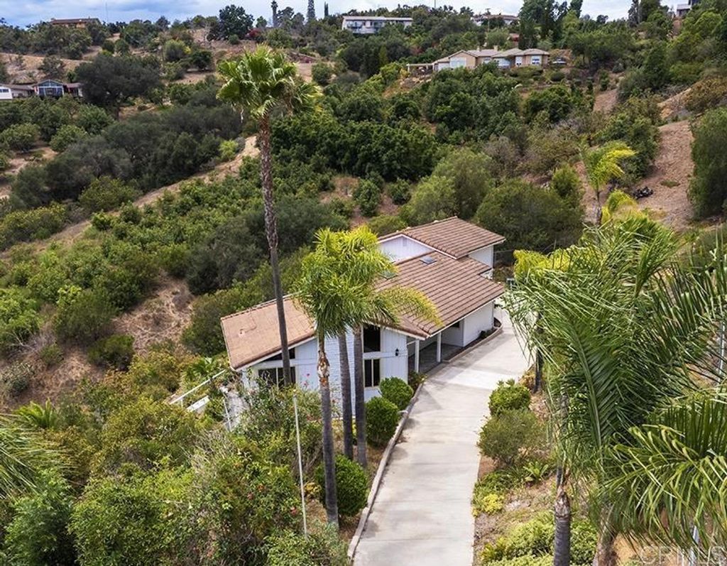 2645 Daisy Ln, Fallbrook