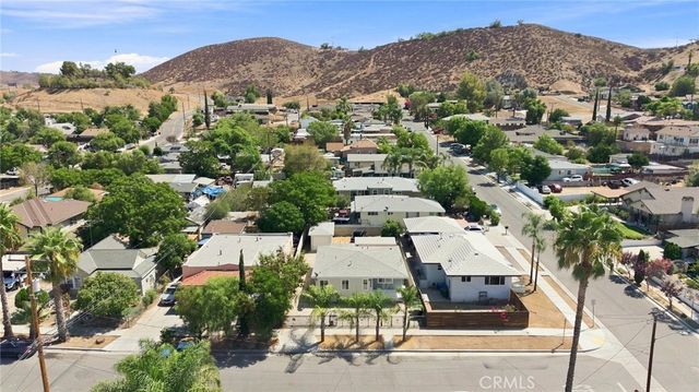 210 N Chestnut, Lake Elsinore