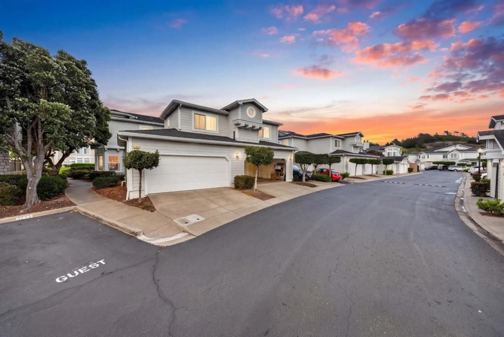 92 Outlook Circle, Pacifica