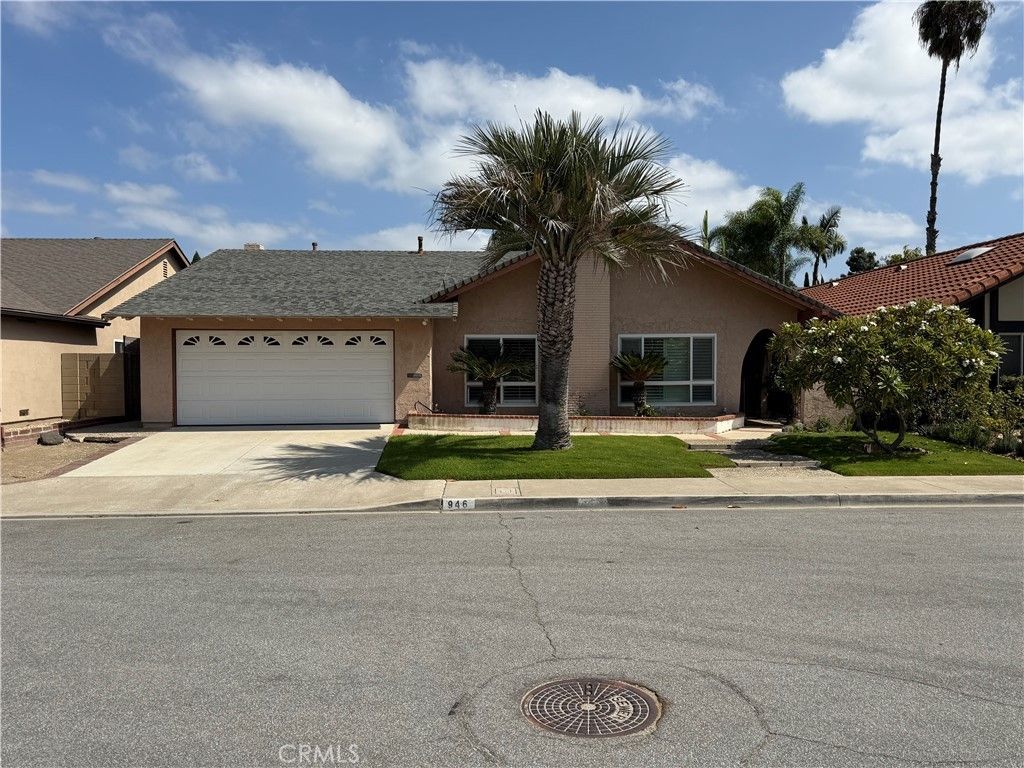946 Goldenrod, Costa Mesa