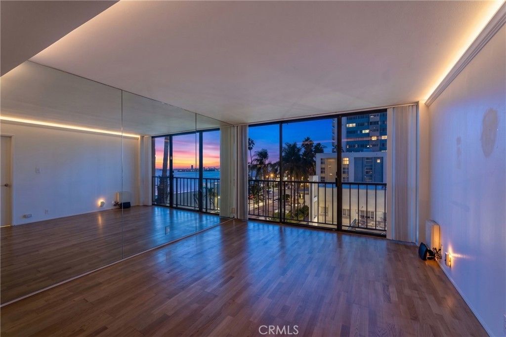 1750 E Ocean # 501, Long Beach