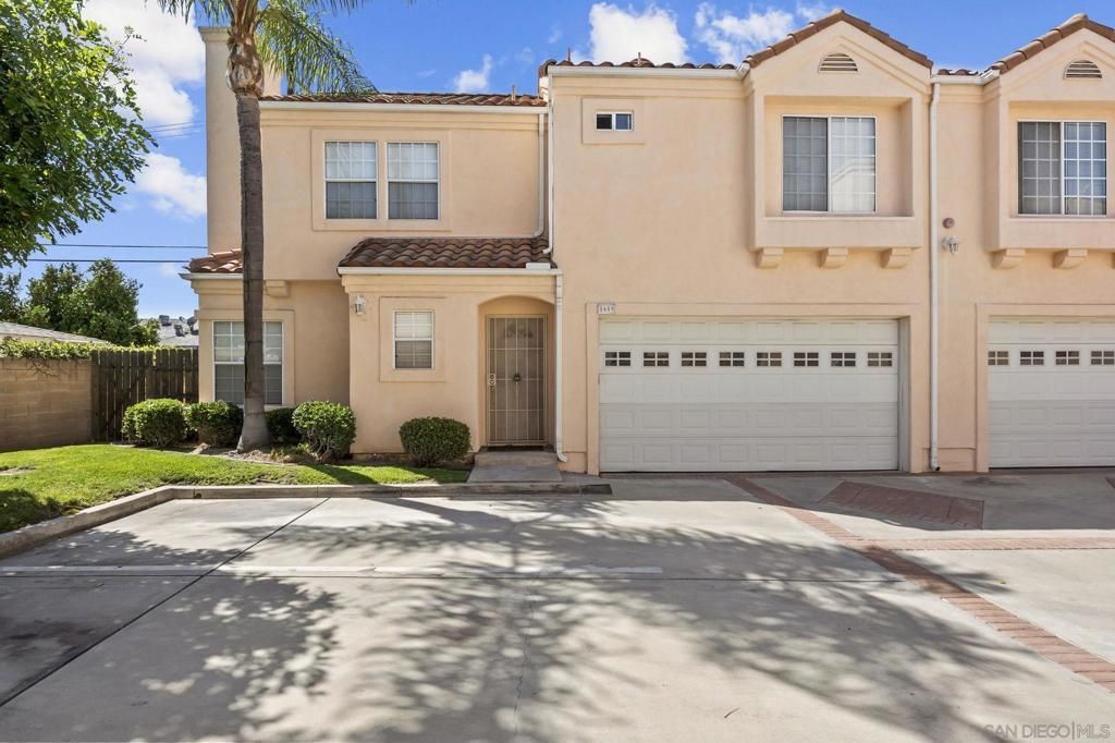 8659 Moody, Cypress