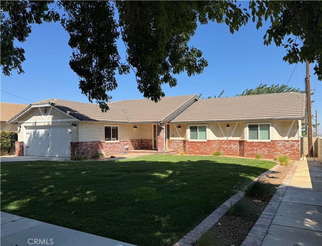 5837 W Avenue M2, Quartz Hill
