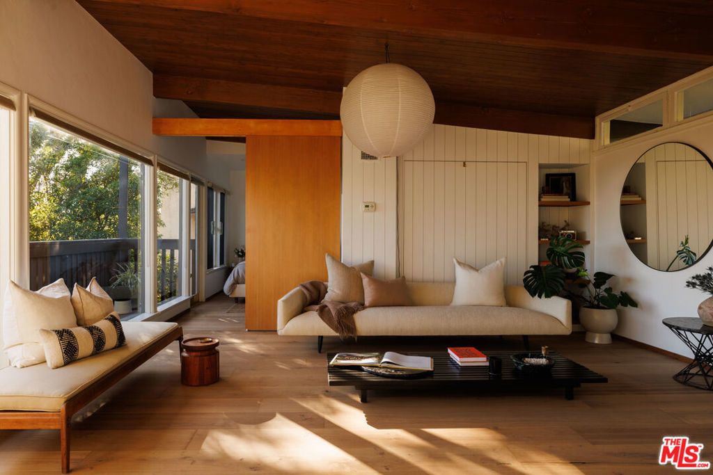 2513 Verbena Drive, Los Angeles