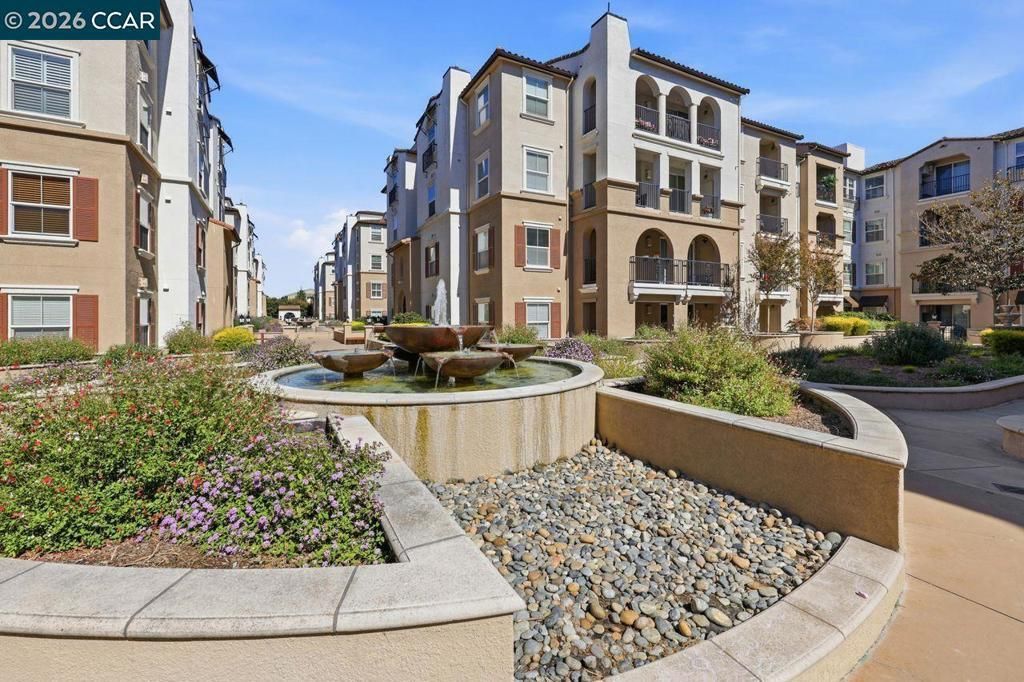3290 Maguire Way # 404, Dublin