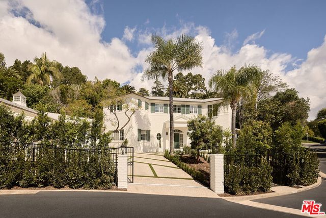 31 Oakmont Drive, Los Angeles