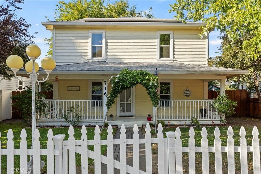 716 Walnut Street, Corning