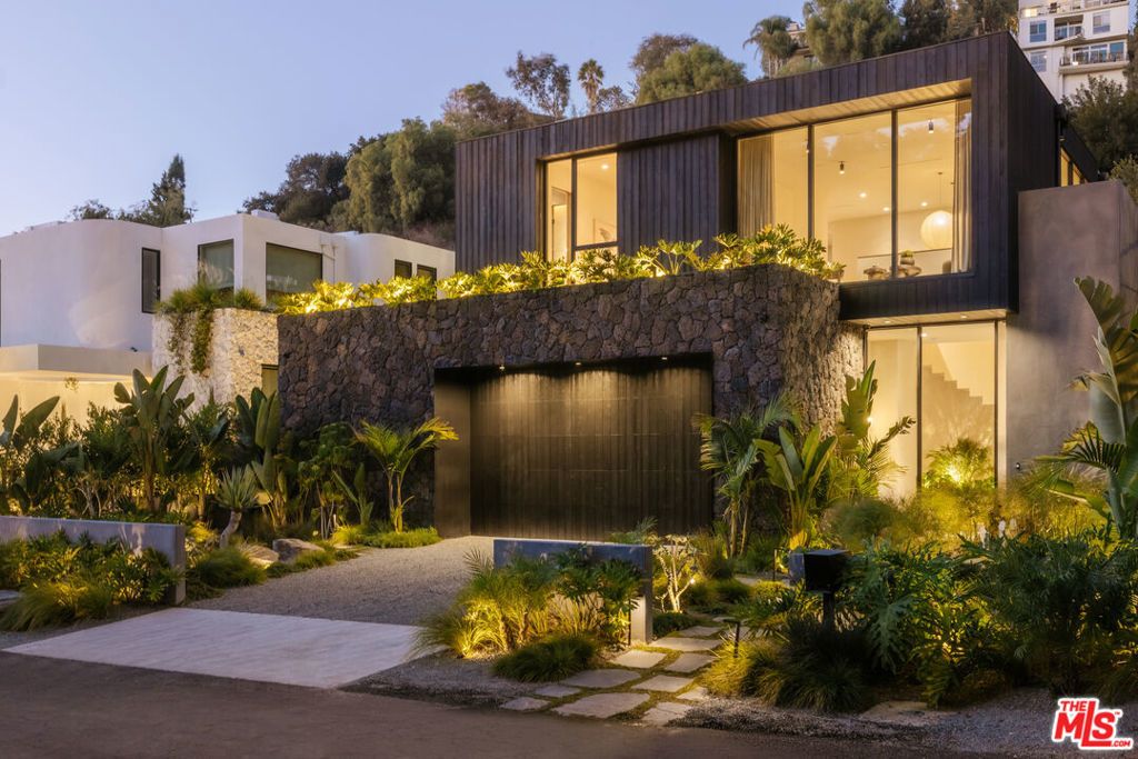 3710 Goodland Avenue, Studio City