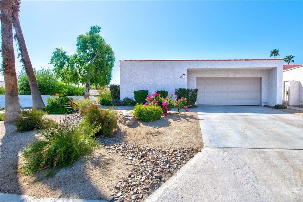 187 Winterhaven, Palm Desert