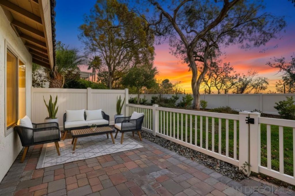319 Volney Lane, Encinitas