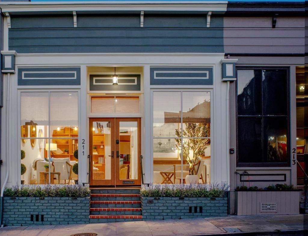 211 Grand Avenue, Pacific Grove