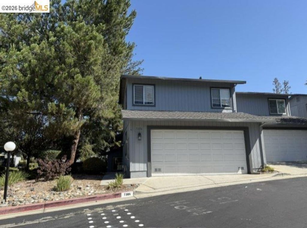 7386 Tulare Hill Dr, San Jose
