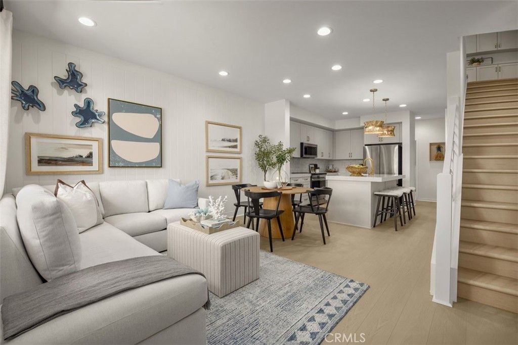 103 Chaparral, Tustin