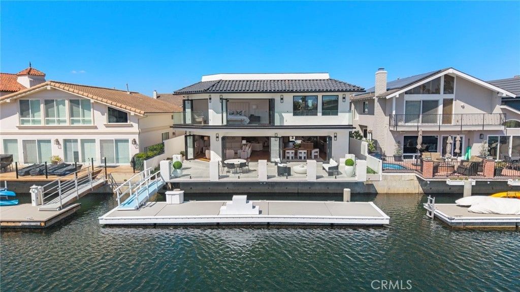 4042 Figaro, Huntington Beach